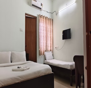 Deluxe Room | Room amenity - DP Residency (Chennai)