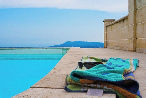 L'Olympe – Exceptional Villa in Toulon, Panoramic Sea View & Infinity Pool