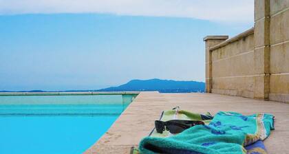L'Olympe – Exceptional Villa in Toulon, Panoramic Sea View & Infinity Pool