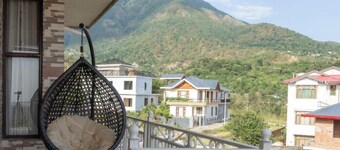 Boutique Stay, "Address Under the Stars", 5-bedroom farmhouse in Dharamshala