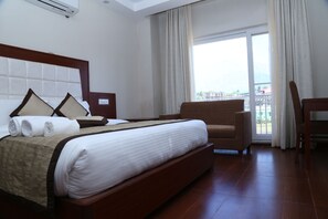 Desk, laptop workspace, iron/ironing board, free WiFi - hotel the grand kartikeye  (Palampur)
