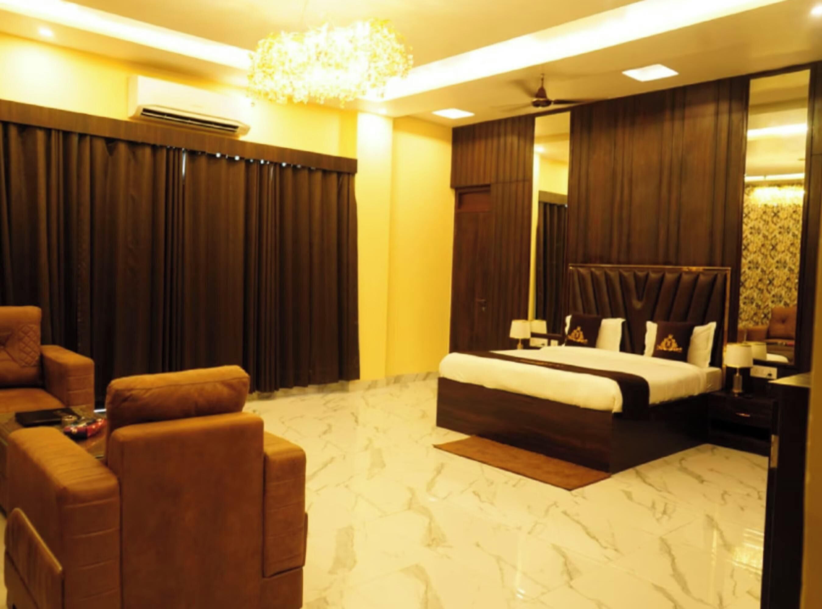 Signature Double Room, City View