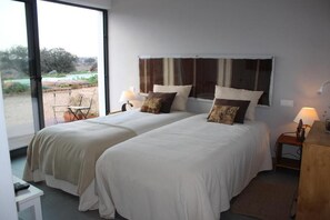 Doppel- oder Zweibettzimmer, Terrasse, Poolblick