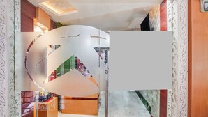 Rumah | Resepsionis