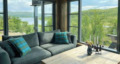 360-degree views from a mountain top in Numedal