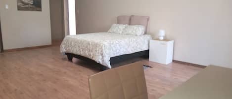 1 bedroom, Internet