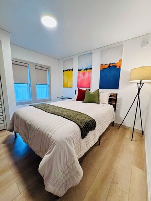 Room - Cozy cottage: 3-bedroom in beautiful St. Petersburg (St. Petersburg)
