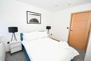 1 Schlafzimmer, Schreibtisch, Bügeleisen/Bügelbrett, WLAN