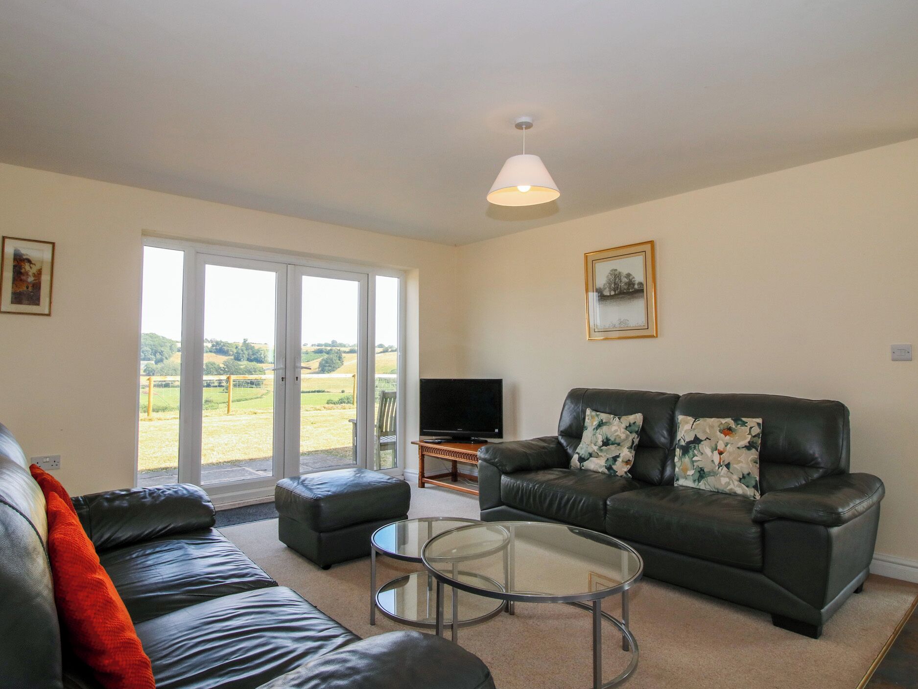 Cottage | Living area