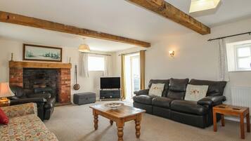 Cottage | Living area