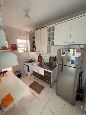 Private kitchen - Apartment on Amaralina Beach (Salvador)