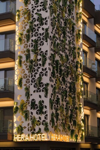 Hera Hotel Axd