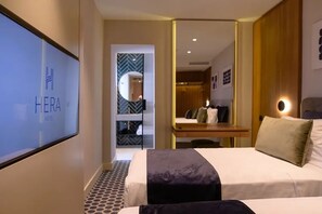 Caja de seguridad en la habitación, cortinas blackout y wifi gratis 