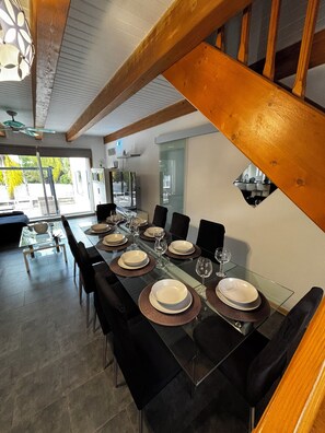 Dining - Villa with a pool surrounded by nature and just 20 minutes from the beach (Pinos de Alhaurín)