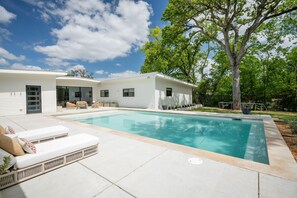 Pool - Vine Retreat | Near Texas A&M (Bryan)