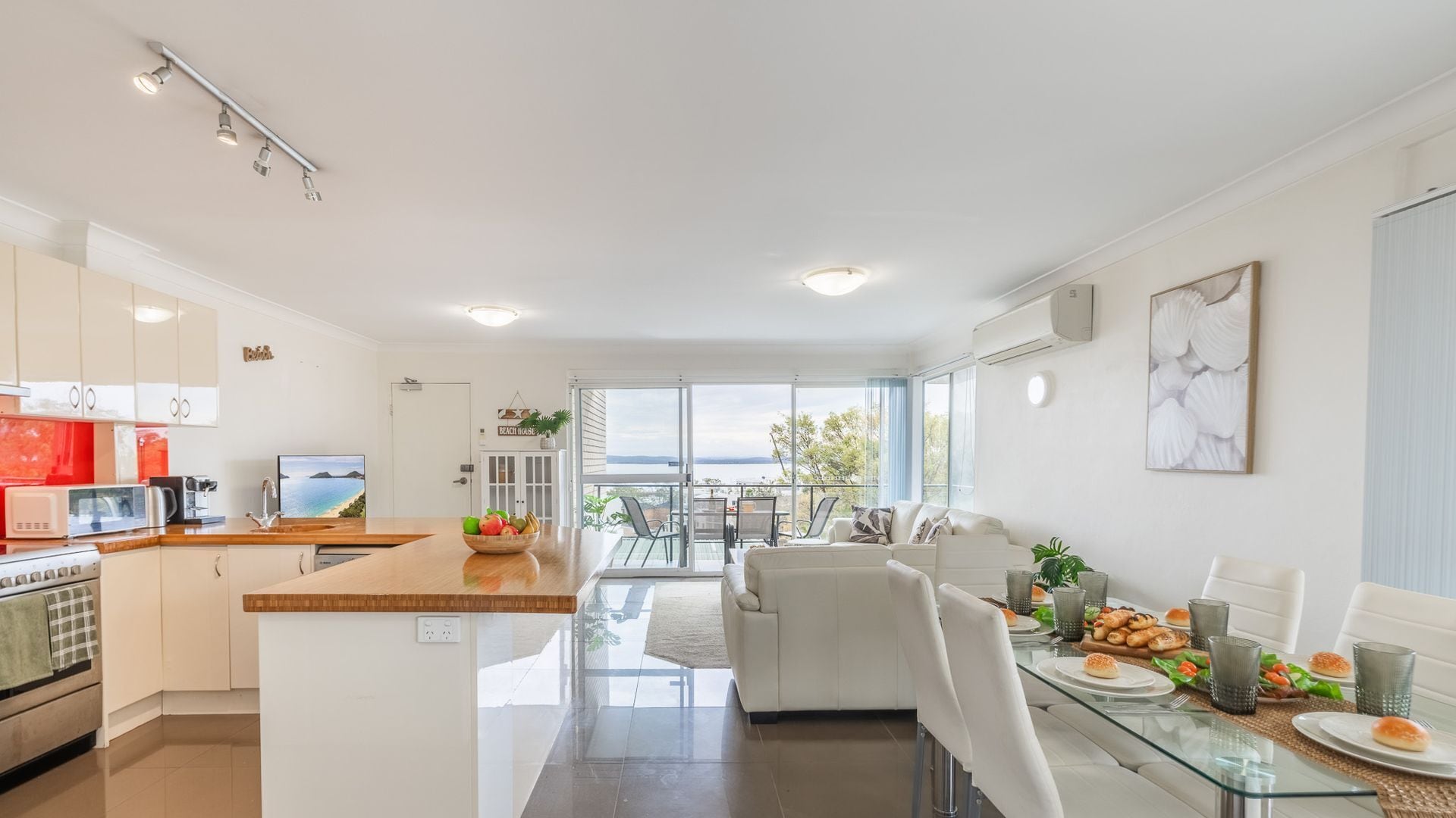 お食事