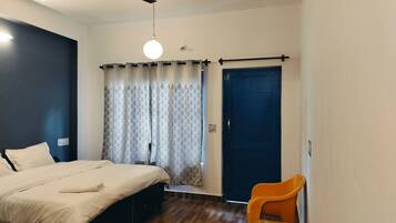 Deluxe Double Room, Balcony, Mountain View