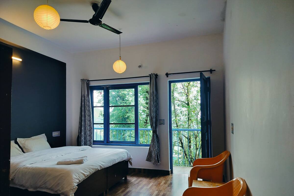 Deluxe Double Room, Balcony, Mountain View