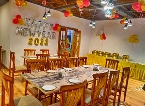 Classic Room | Dining - New SV Grand Hotel (Varanasi)