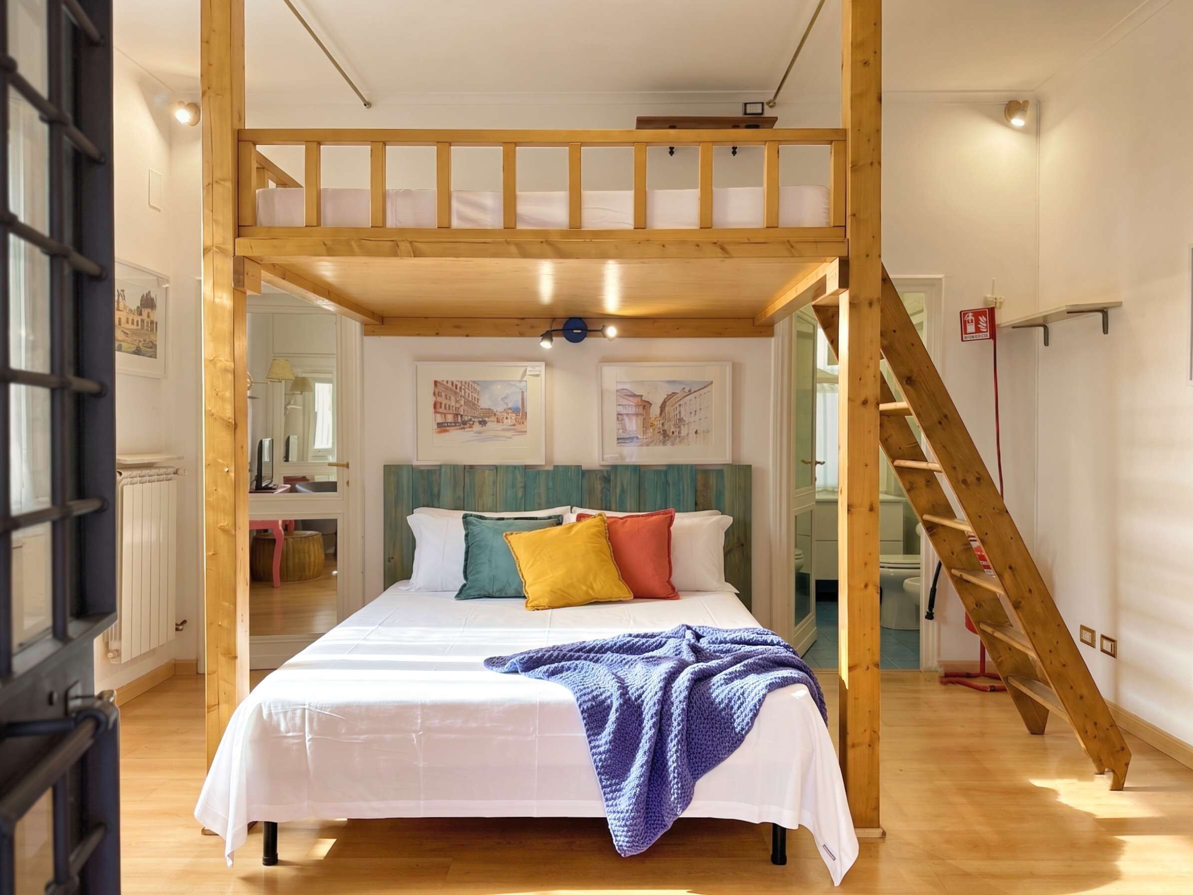 WiFi, bed sheets