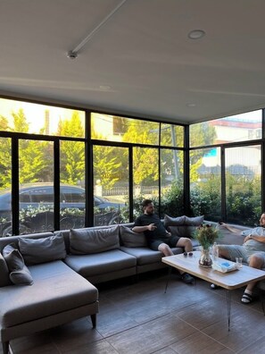 Reception - Bigalı Gümüş Pansiyon (Biga)