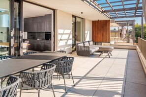 Outdoor dining - The Penthouse Bardolino | 610A (Bardolino)