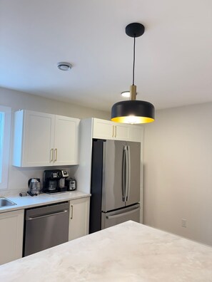 Private kitchen - Three Bedroom cozy apartment with patio (St John)