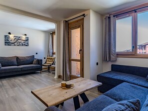 TV - Spacious apartment, near slopes - 8 guests (Belle Plagne)