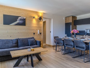 TV - Spacious apartment, near slopes - 8 guests (Belle Plagne)