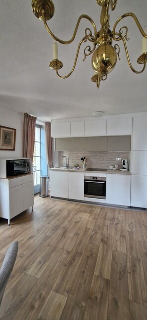 Private kitchen - Vrbo Property (Narbonne)