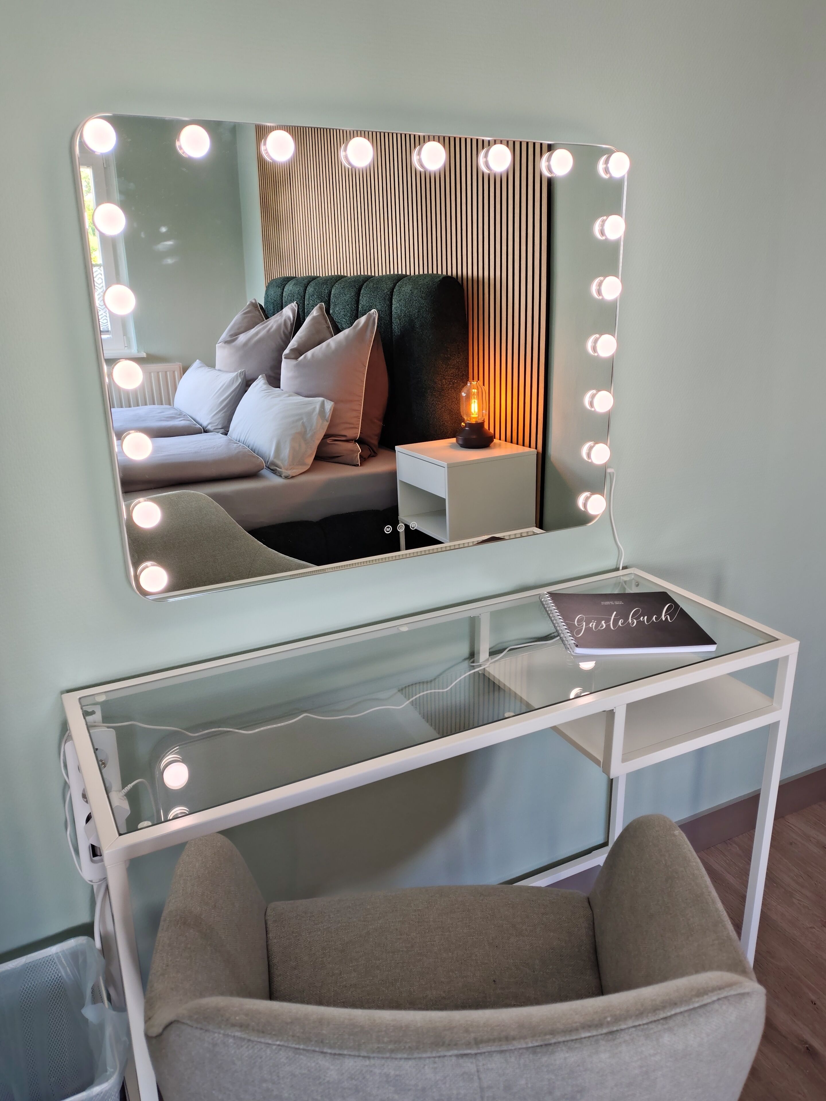 1 bedroom, internet, bed sheets