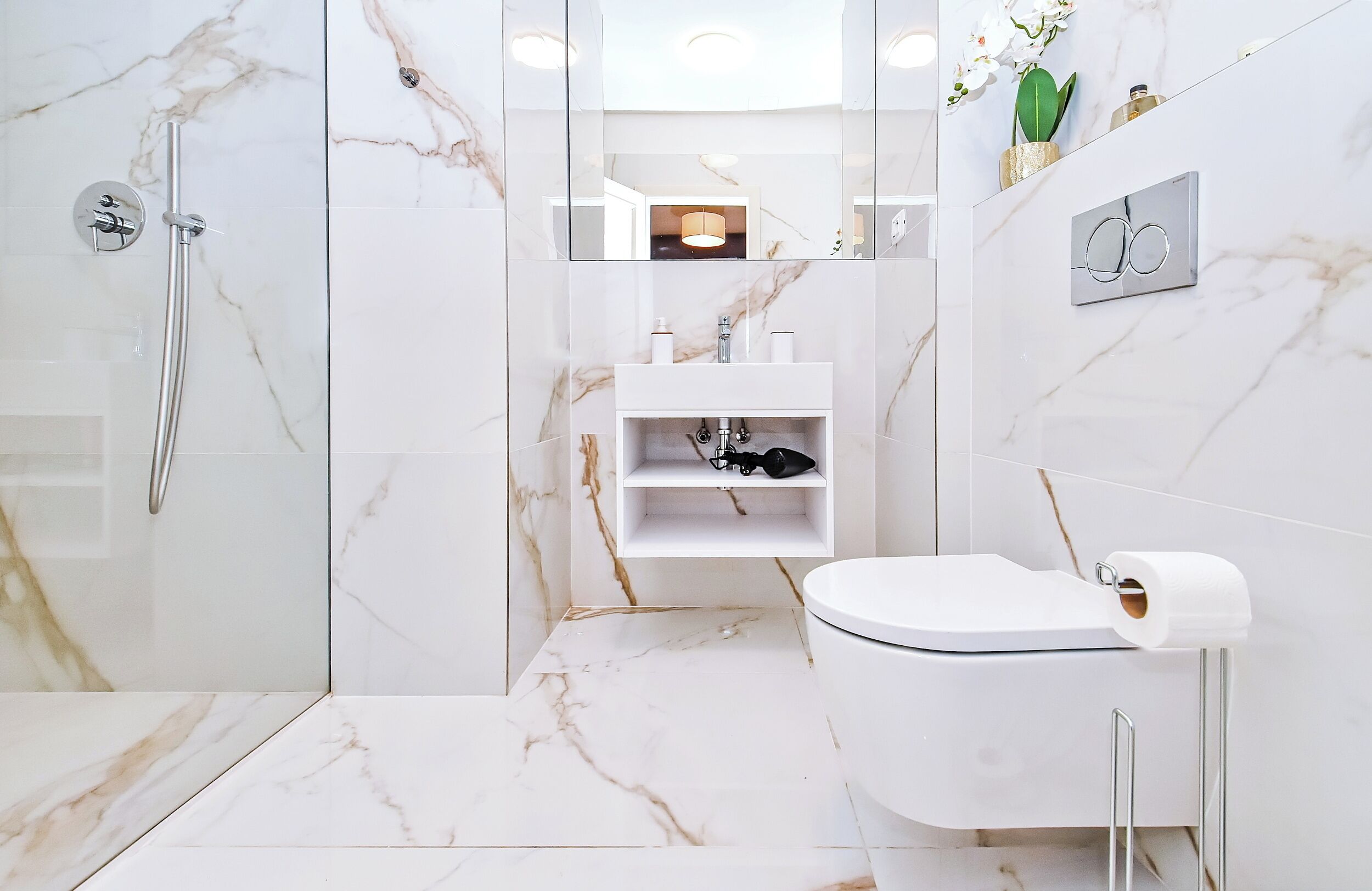 Deluxe Apartment, 2 Bedrooms, Non Smoking, City View | Bathroom