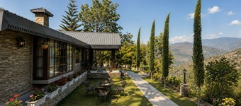 Raht Juneo Orchards