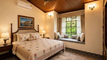 Casa de campo familiar, vista a la montaña | Sábanas de algodón egipcio, ropa de cama de alta calidad y minibar