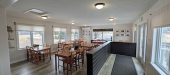 The Sunshine Inn