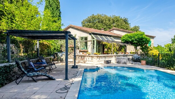 Unclassified image, 1 of 17, button - Maison piscine à Anduze (Anduze)