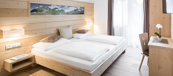 Apartment 'Residence Lärchwiese' with Mountain View, Shared Garden and Wi-Fi