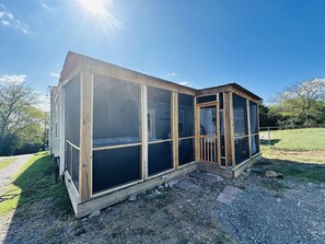 Exterior - Lenai Spa Cottage in North Nash! (Nashville)