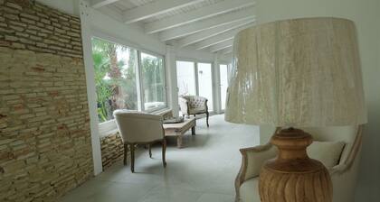 Praialonga Suites with Pool and Garden