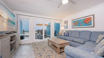 House, 3 Bedrooms | Living area