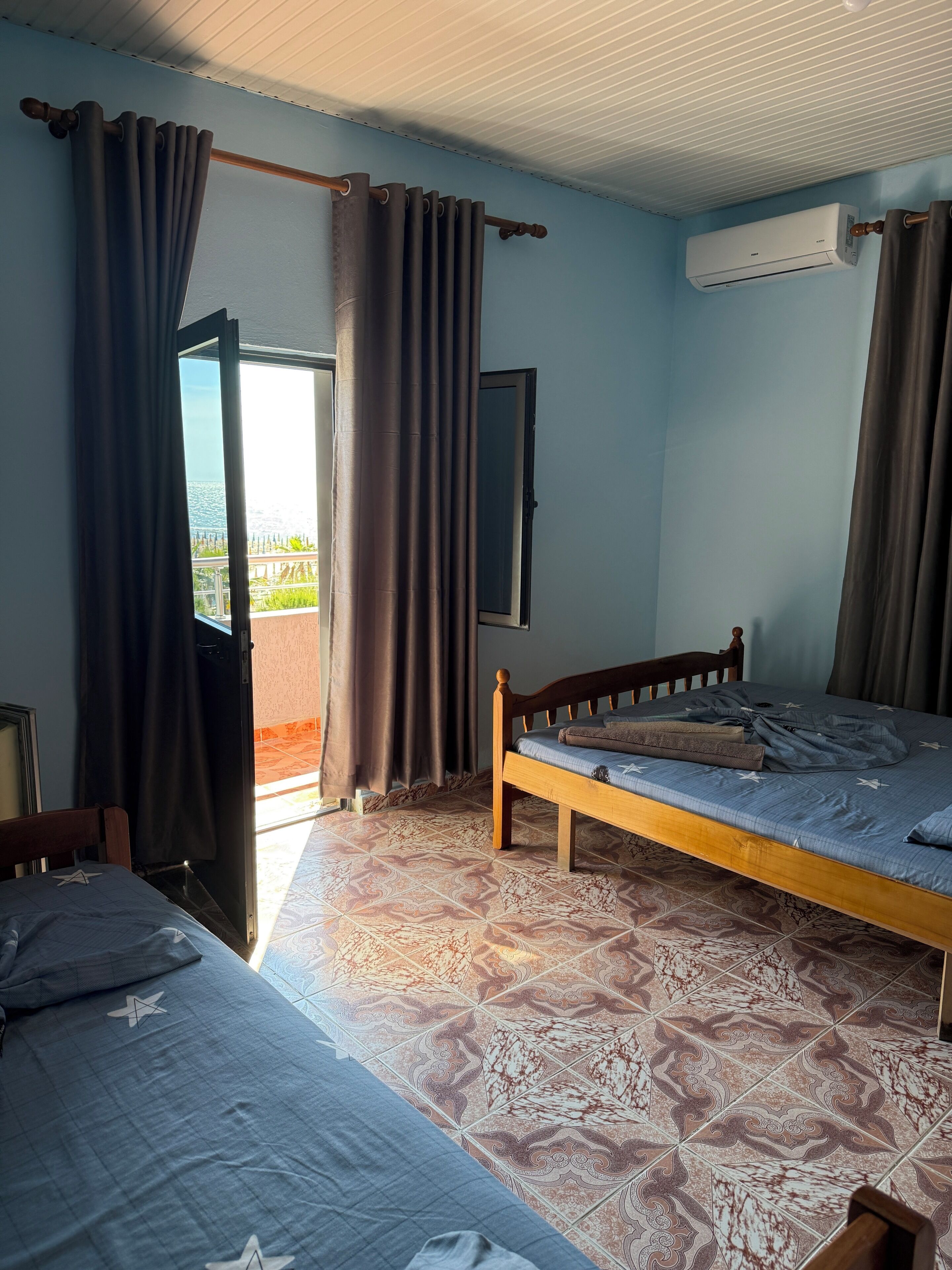 Habitación triple estándar, vistas a la playa | Wifi gratis