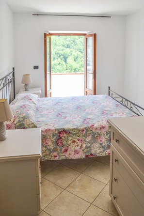 Ferienhaus, 3 Schlafzimmer, Stadtblick | Bügeleisen/Bügelbrett, kostenloses WLAN