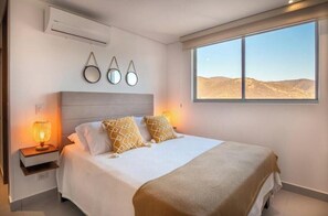 2 bedrooms, iron/ironing board, WiFi, bed sheets - Exclusive in Rodadero! - 2-Bedroom Suite Just Meters from the Sea (Santa Marta)