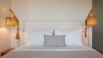 Blackout curtains, soundproofing, iron/ironing board, free WiFi