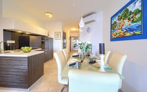 Dining - Vrbo Property (Krk)