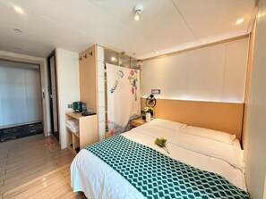 基本四人房 | 手提電腦工作空間