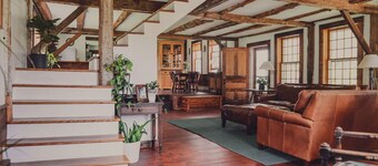 Winterfound Farm, Full Farmhouse & Barn for Groups