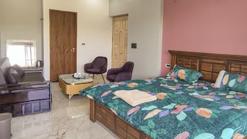 Standard Quadruple Room, Balcony, Mountain View