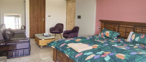 Standard Quadruple Room, Balcony, Mountain View
