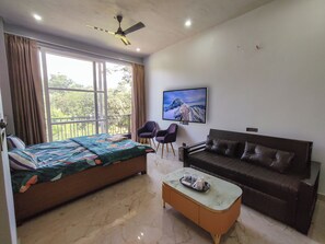 Free WiFi - Enchanting Mountain Stays (DEHRADUN)